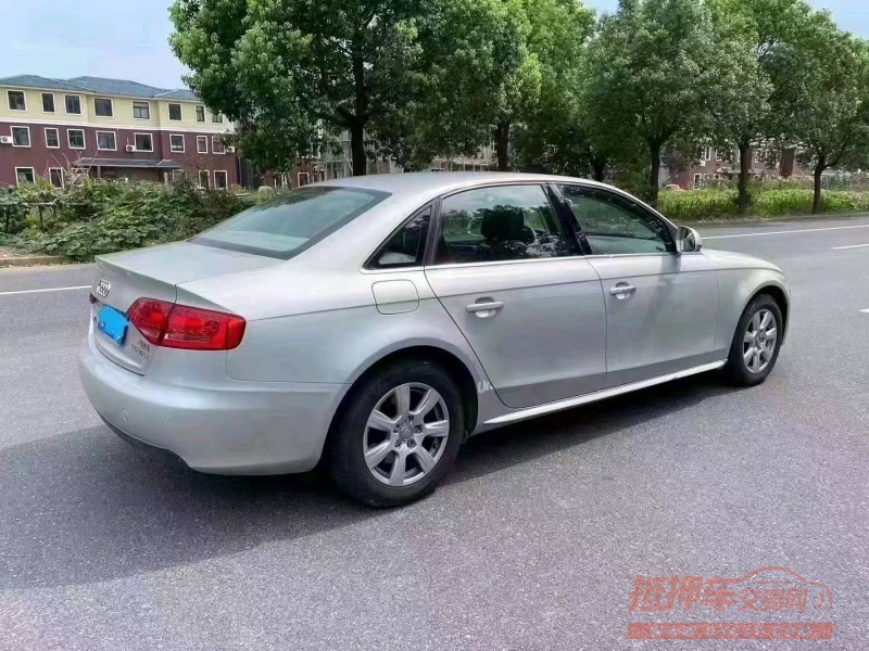 嘉兴10年奥迪A4L3