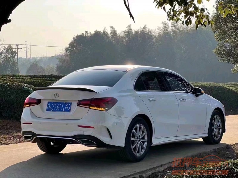 青岛21年奔驰A7