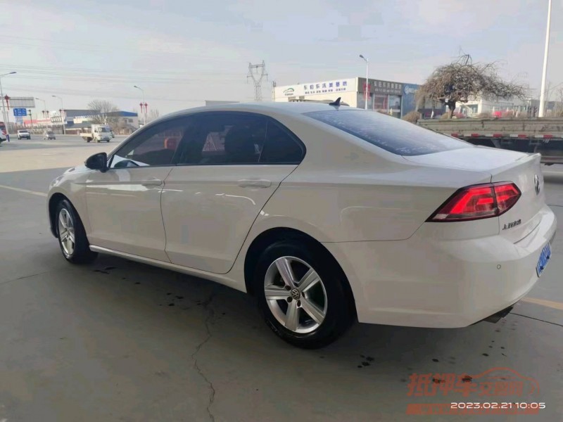 保定17年大众凌渡5