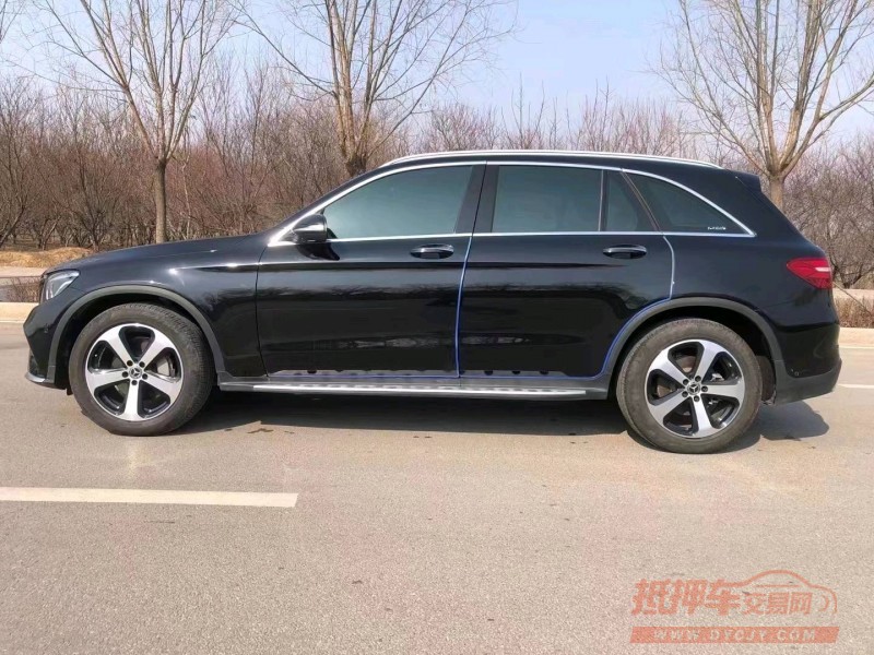 北京19年奔驰GLC8