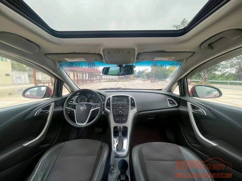 珠海11年别克英朗4