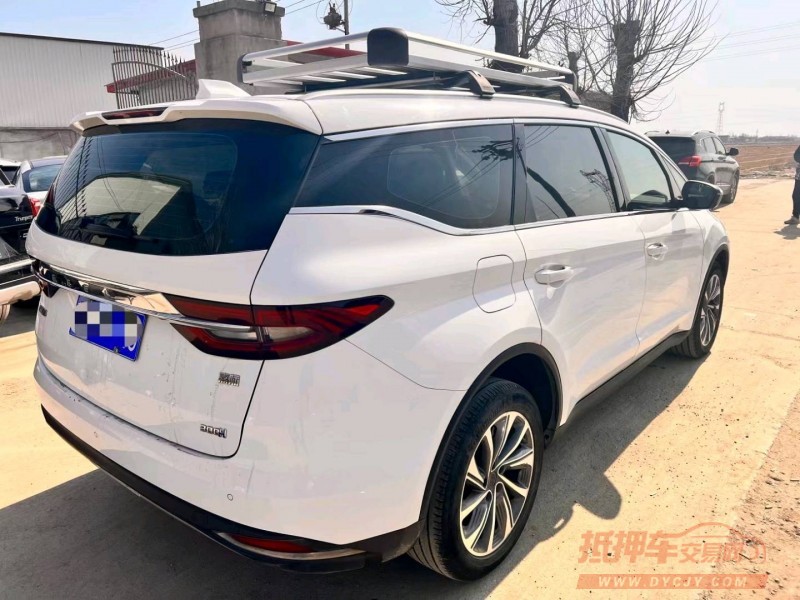 保定19年吉利嘉际4