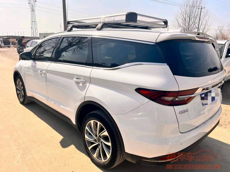 保定19年吉利嘉际5