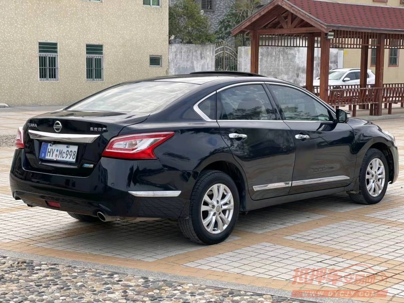汕頭13年日產天籟5