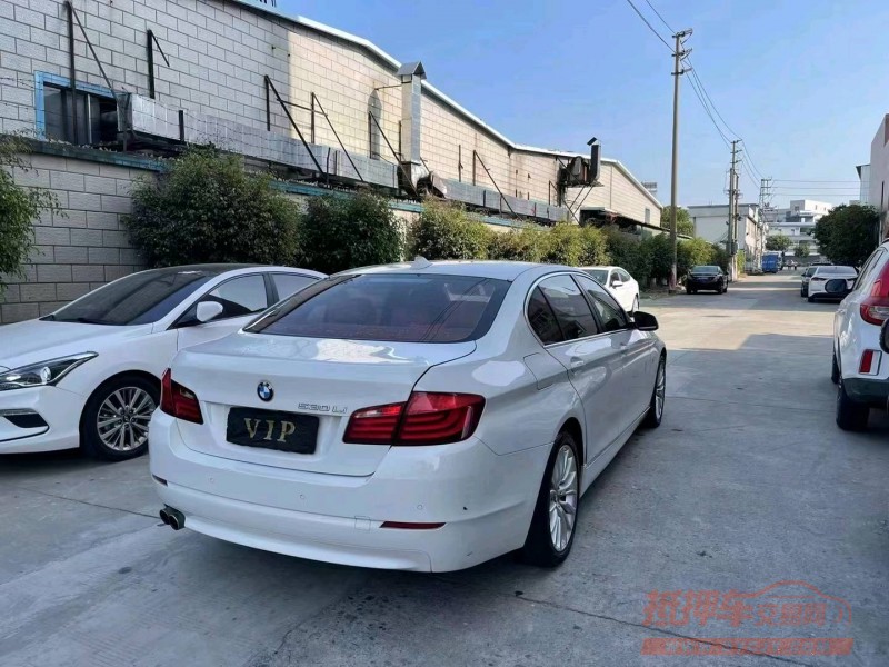 中山13年宝马5系2