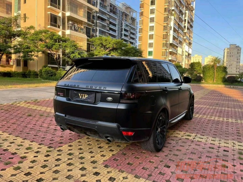 中山15年路虎揽胜运动9