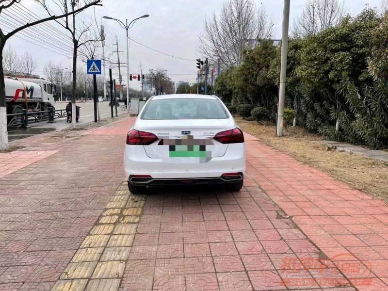 淮南21年吉利帝豪2