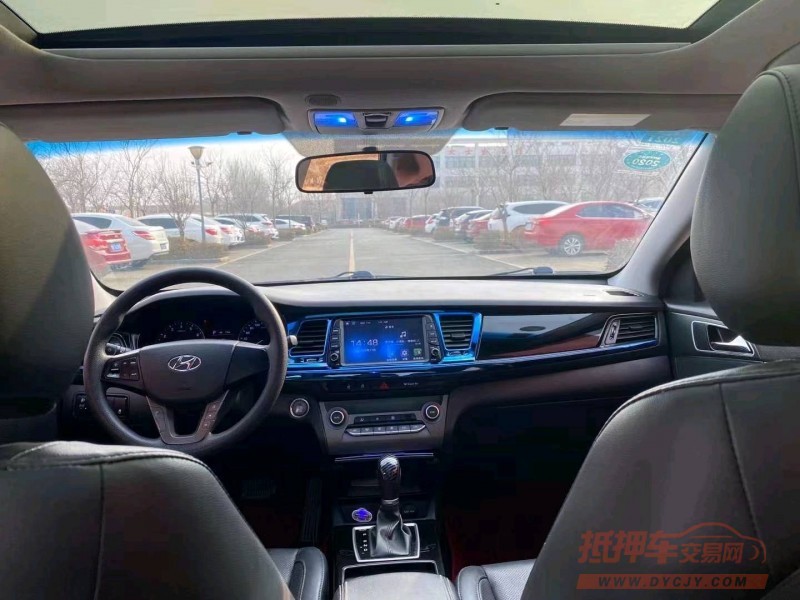 潍坊17年现代名图3