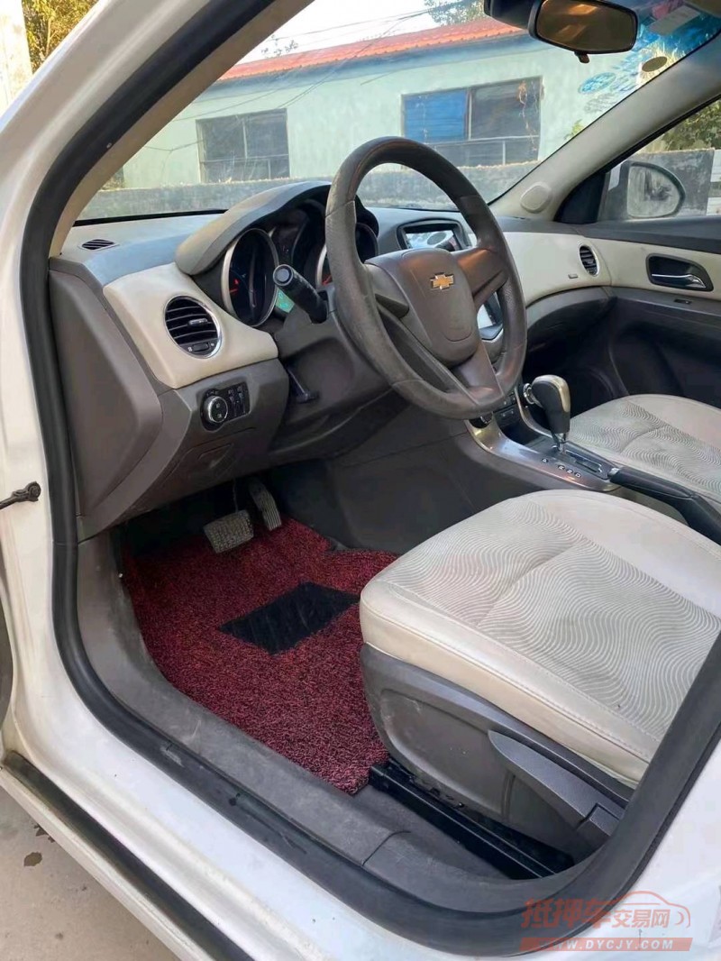 潍坊16年雪佛兰科鲁兹6