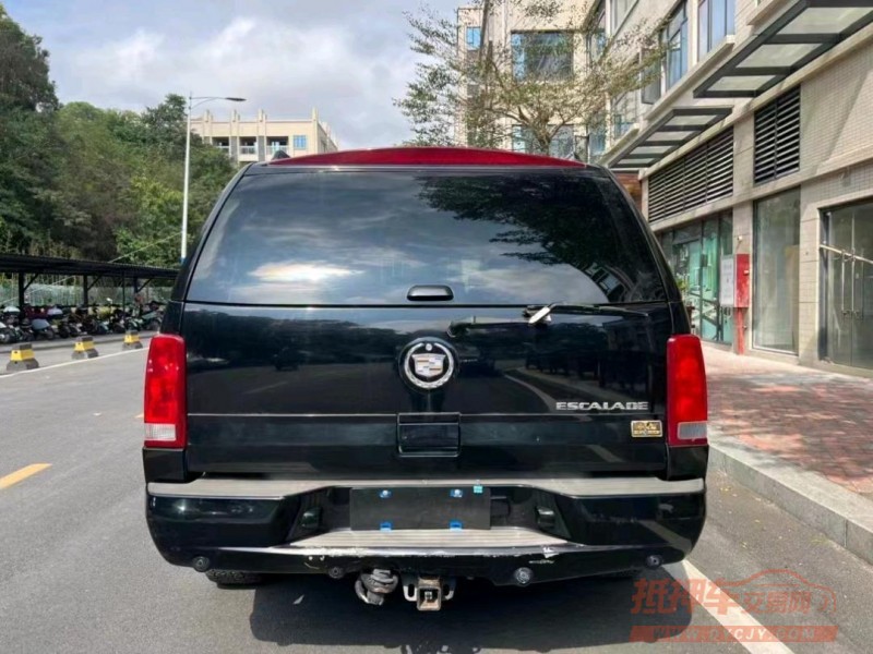 珠海09年凯迪拉克凯雷德7