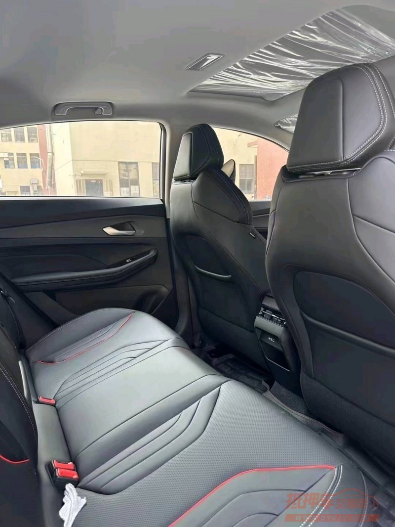 济南22年吉利缤瑞5