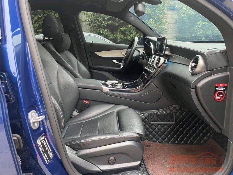 中山19年奔驰GLC5