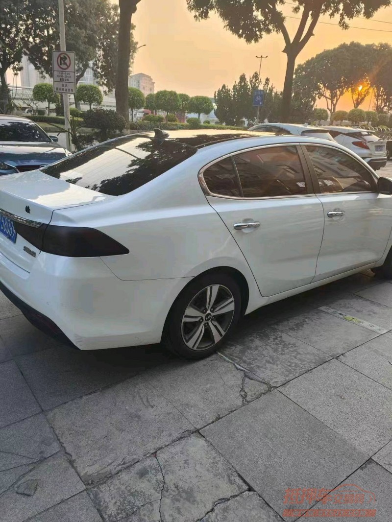 宜昌18年起亚凯绅3