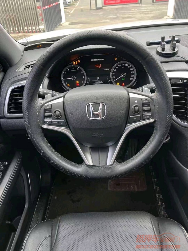 宜昌17年本田URV6