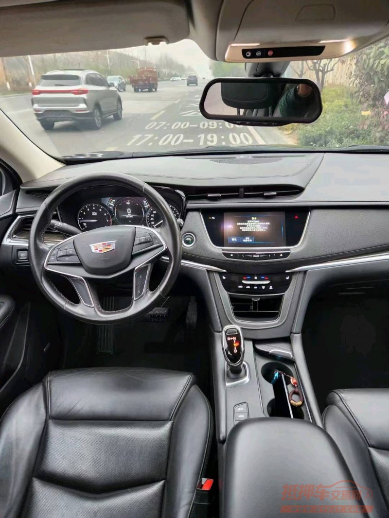 宜昌17年凯迪拉克XT56