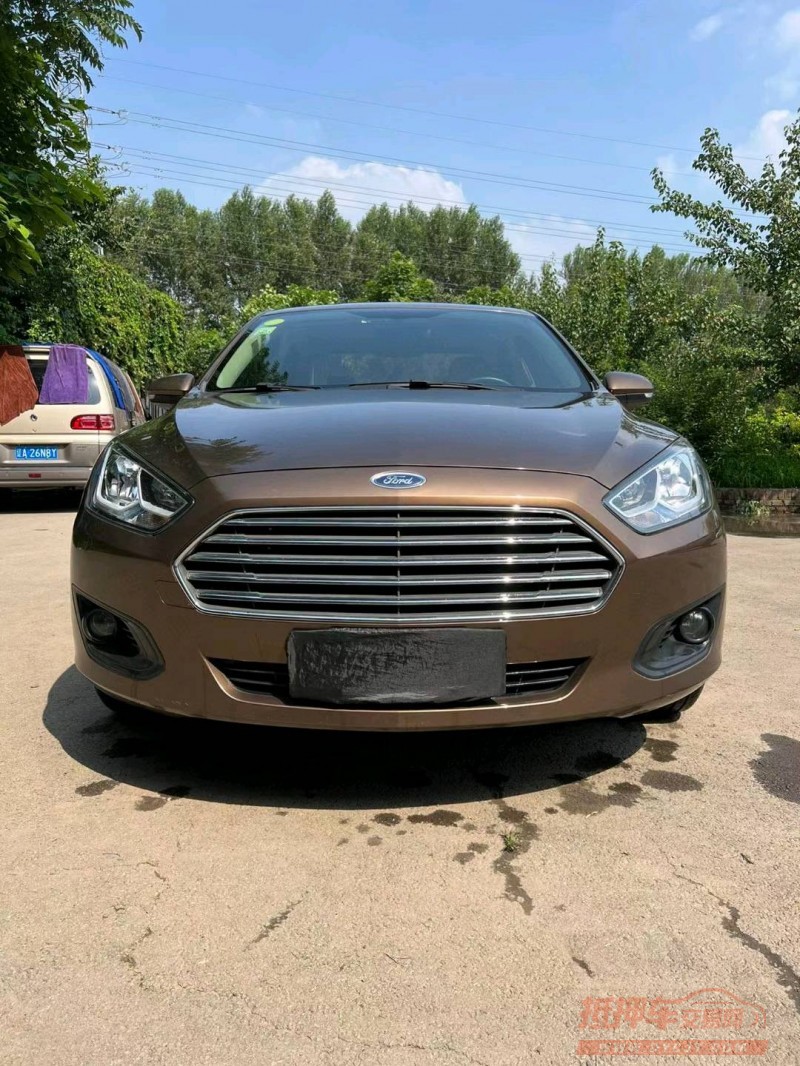 沈阳15年福特福睿斯1