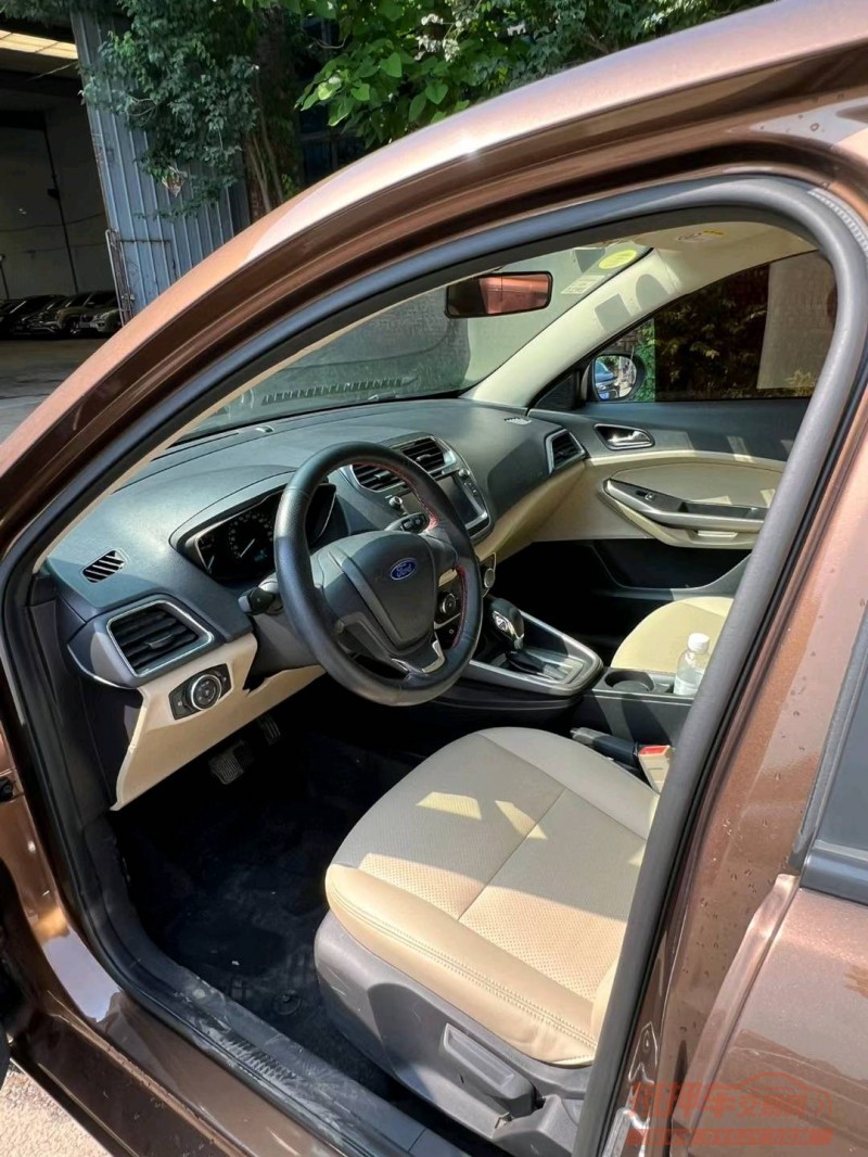 沈阳15年福特福睿斯4