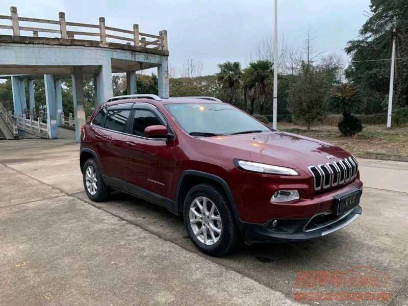 苏州16年Jeep自由光1