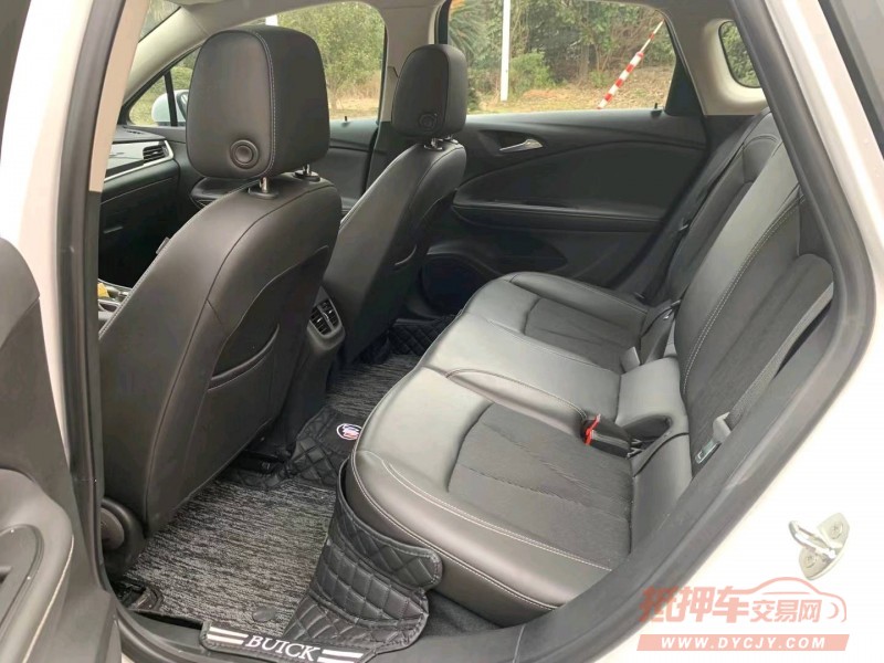 苏州22年别克威朗6