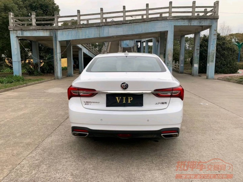 苏州22年别克威朗9