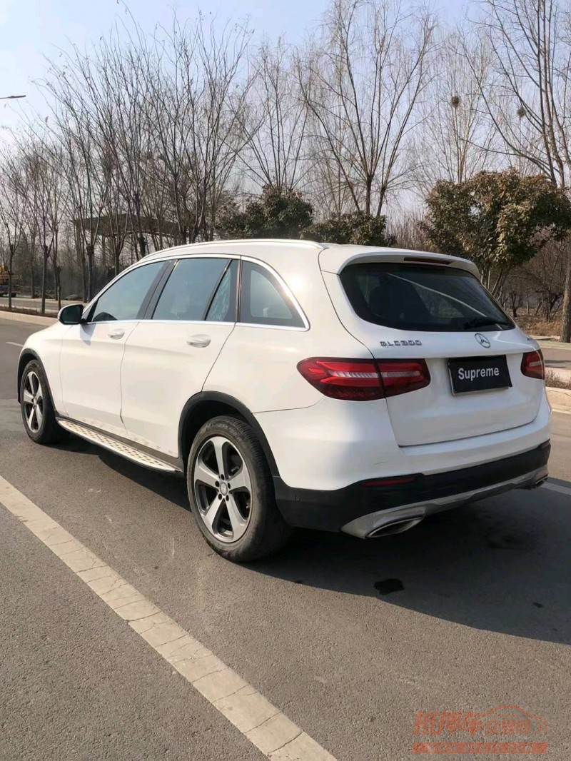 青岛16年奔驰GLC1