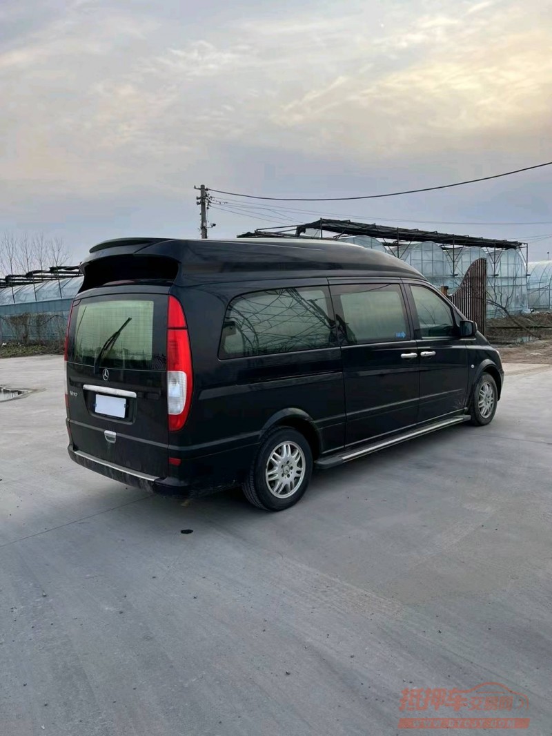 苏州14年奔驰威霆2