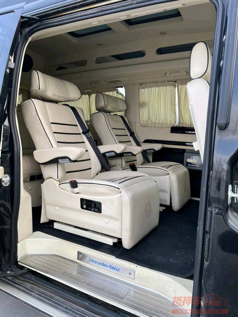 苏州14年奔驰威霆3