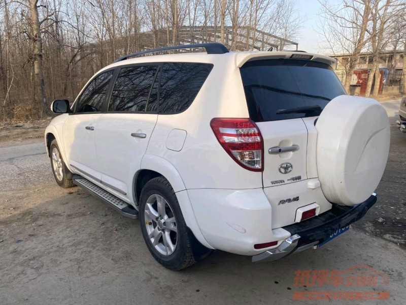 保定12年丰田RAV48