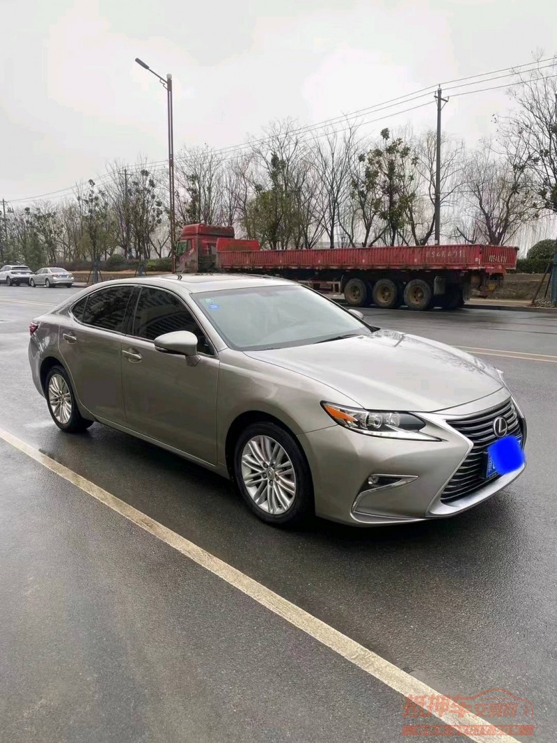 淮南17年雷克萨斯ES3