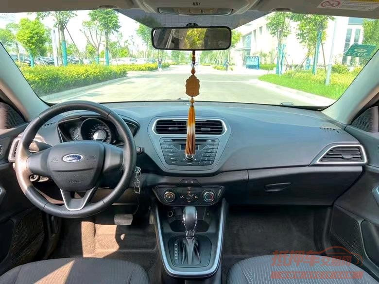 盐城20年福特福睿斯4