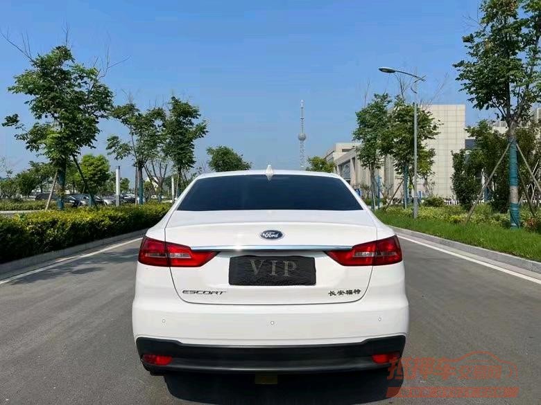 盐城20年福特福睿斯9