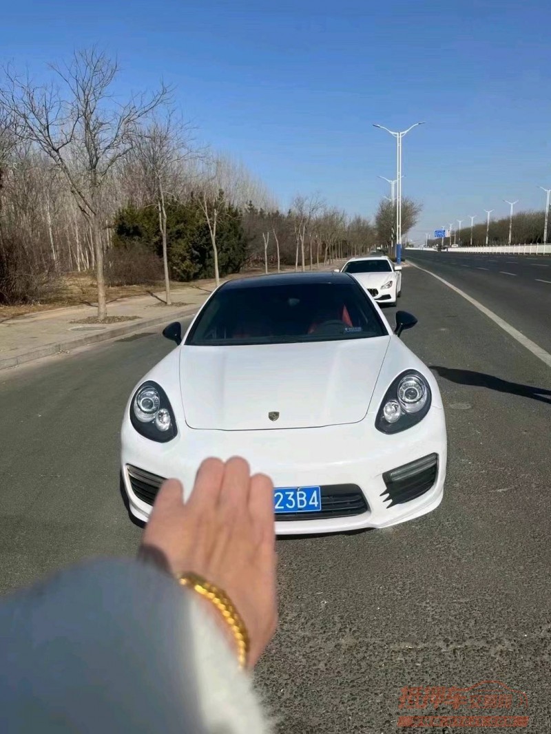 嘉兴12年保时捷帕拉梅拉1