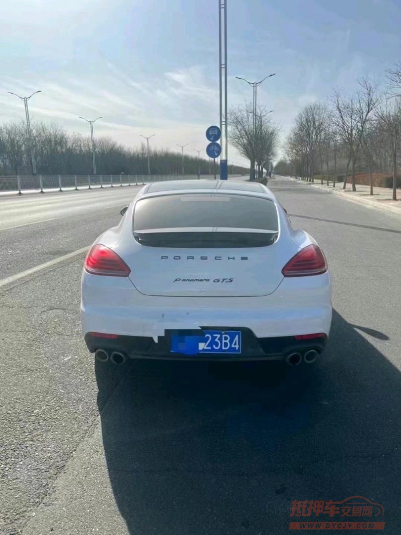 嘉兴12年保时捷帕拉梅拉7