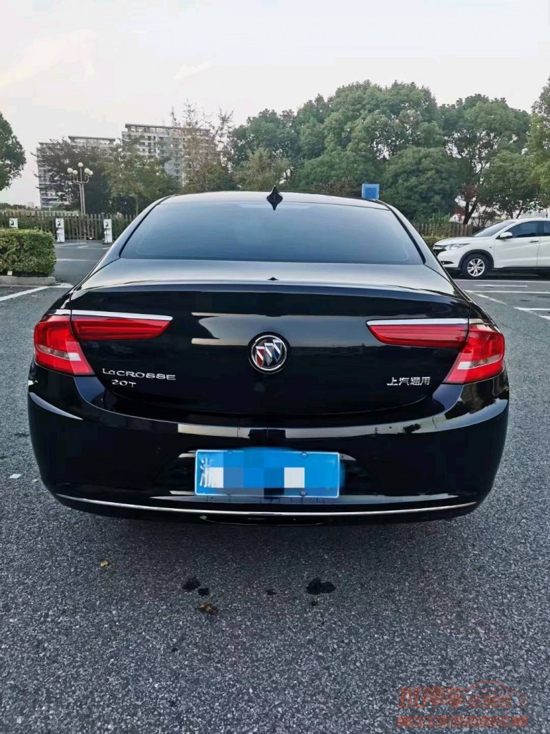 苏州16年别克君越7