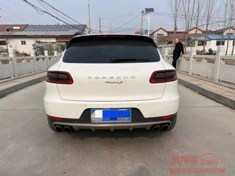 济宁17年保时捷Macan9