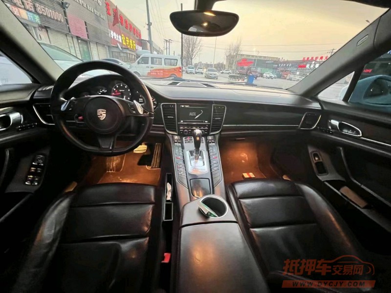 邯郸13年保时捷帕拉梅拉7