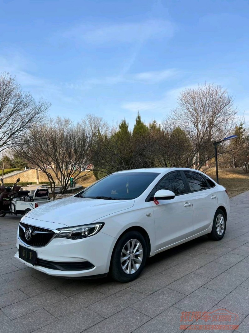 邢台18年别克英朗2