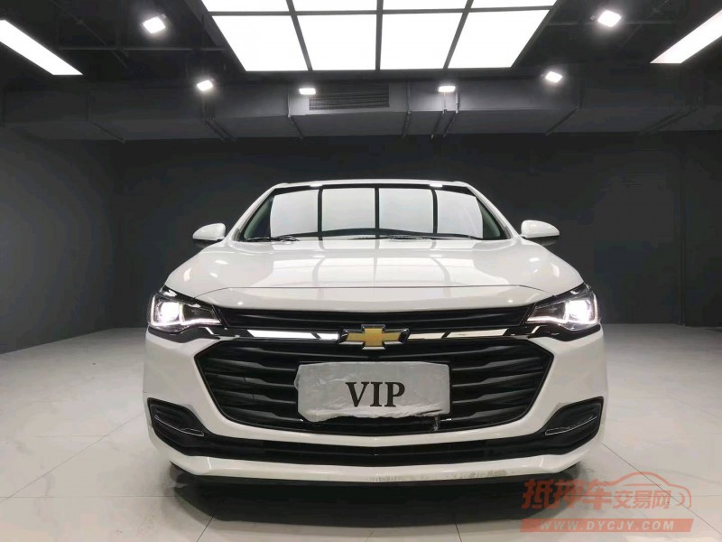 成都20年雪佛兰科鲁泽1