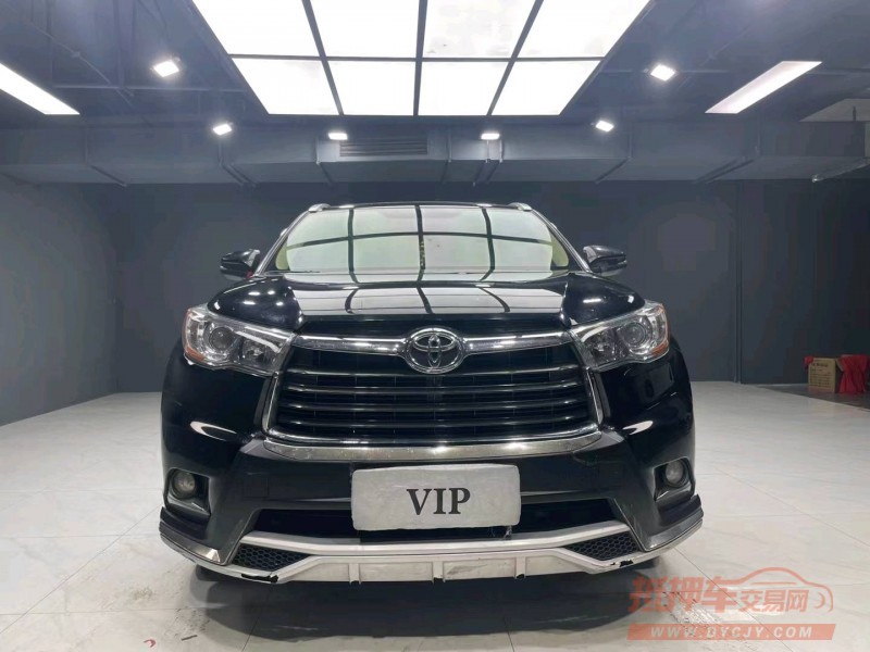 成都15年丰田汉兰达1