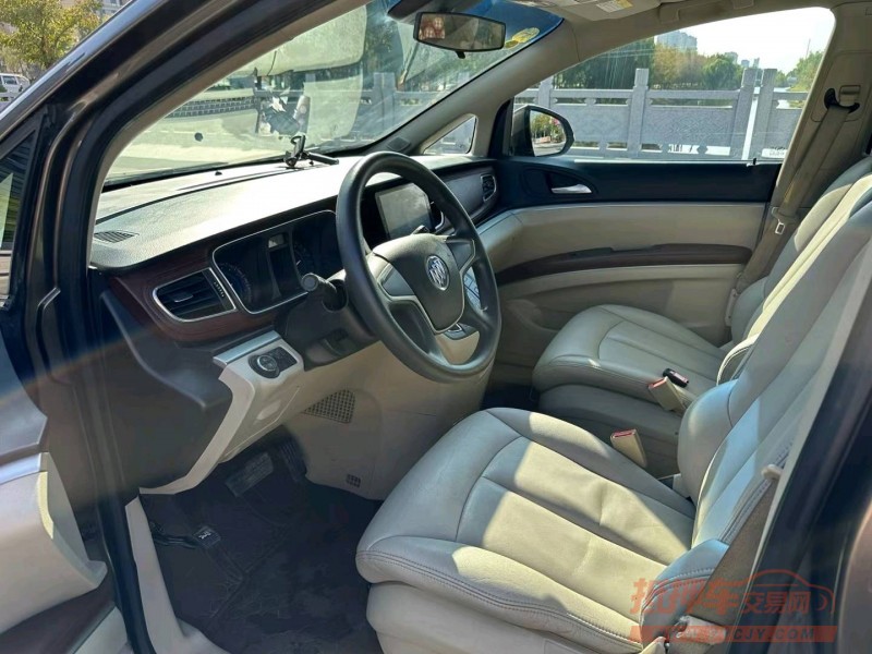 徐州16年别克GL81