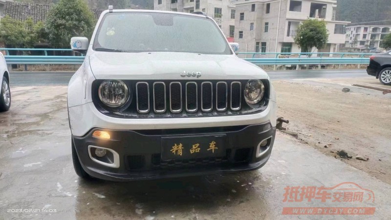 岳陽18年Jeep自由俠1