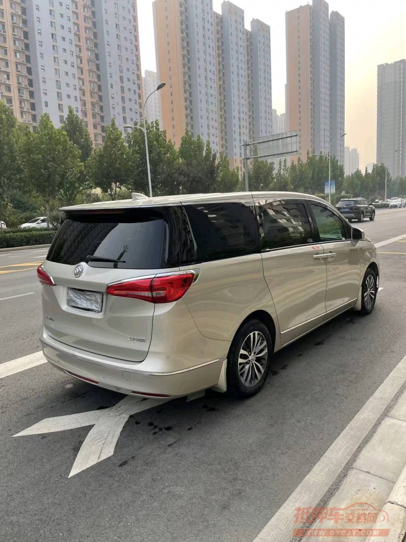 石家庄17年别克GL82