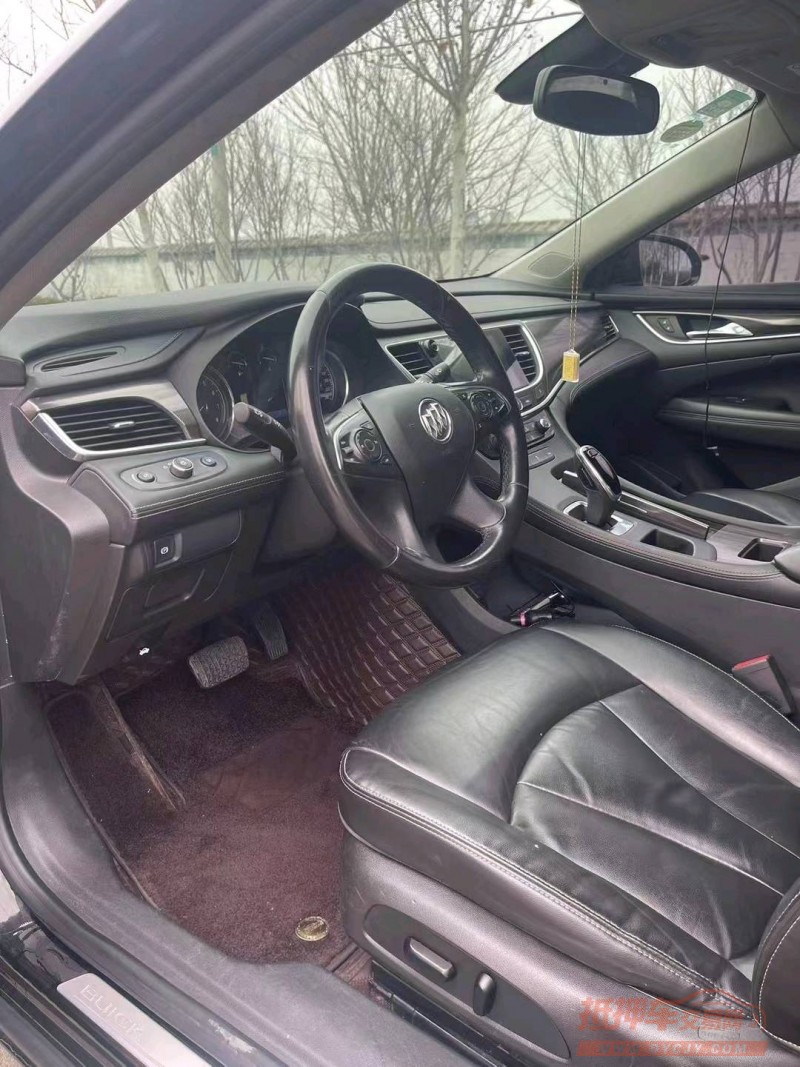 徐州20年别克君越4