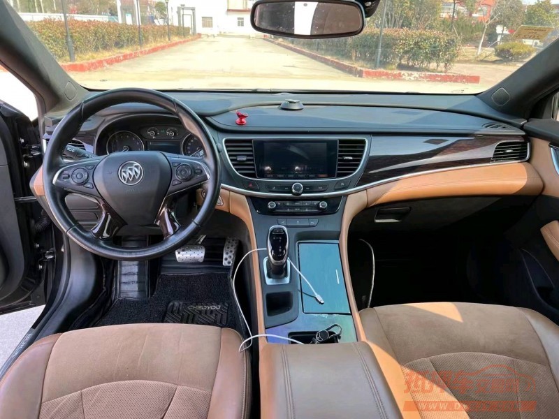 邯郸19年别克君越2