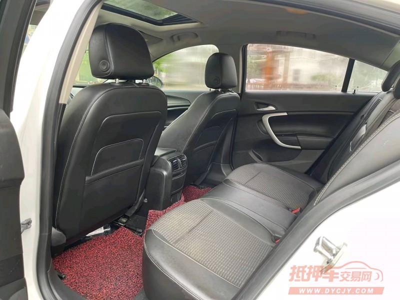 汕头16年别克君威6