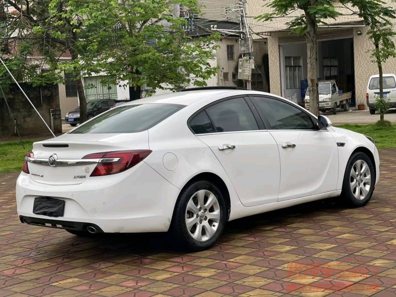 汕头16年别克君威8