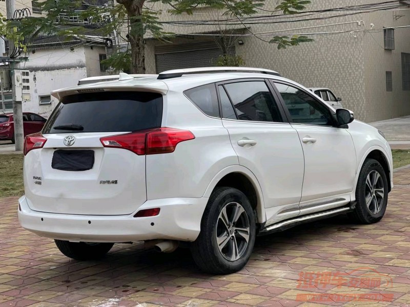 汕头16年丰田RAV4荣放8