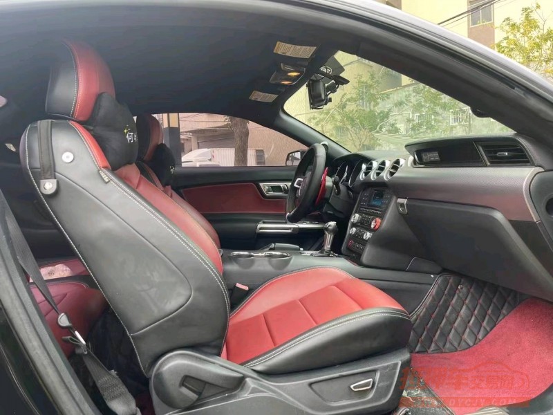 汕头16年福特野马6