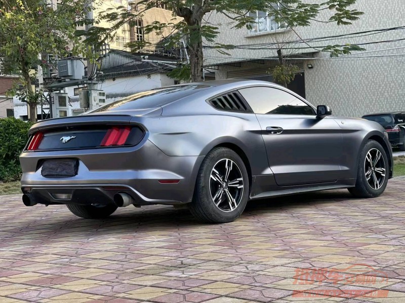 汕头16年福特野马8