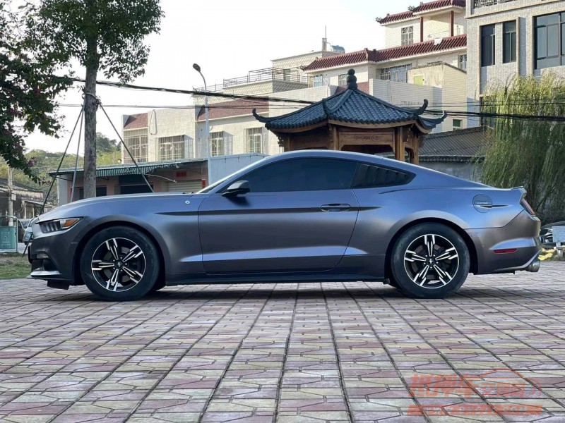 汕头16年福特野马7